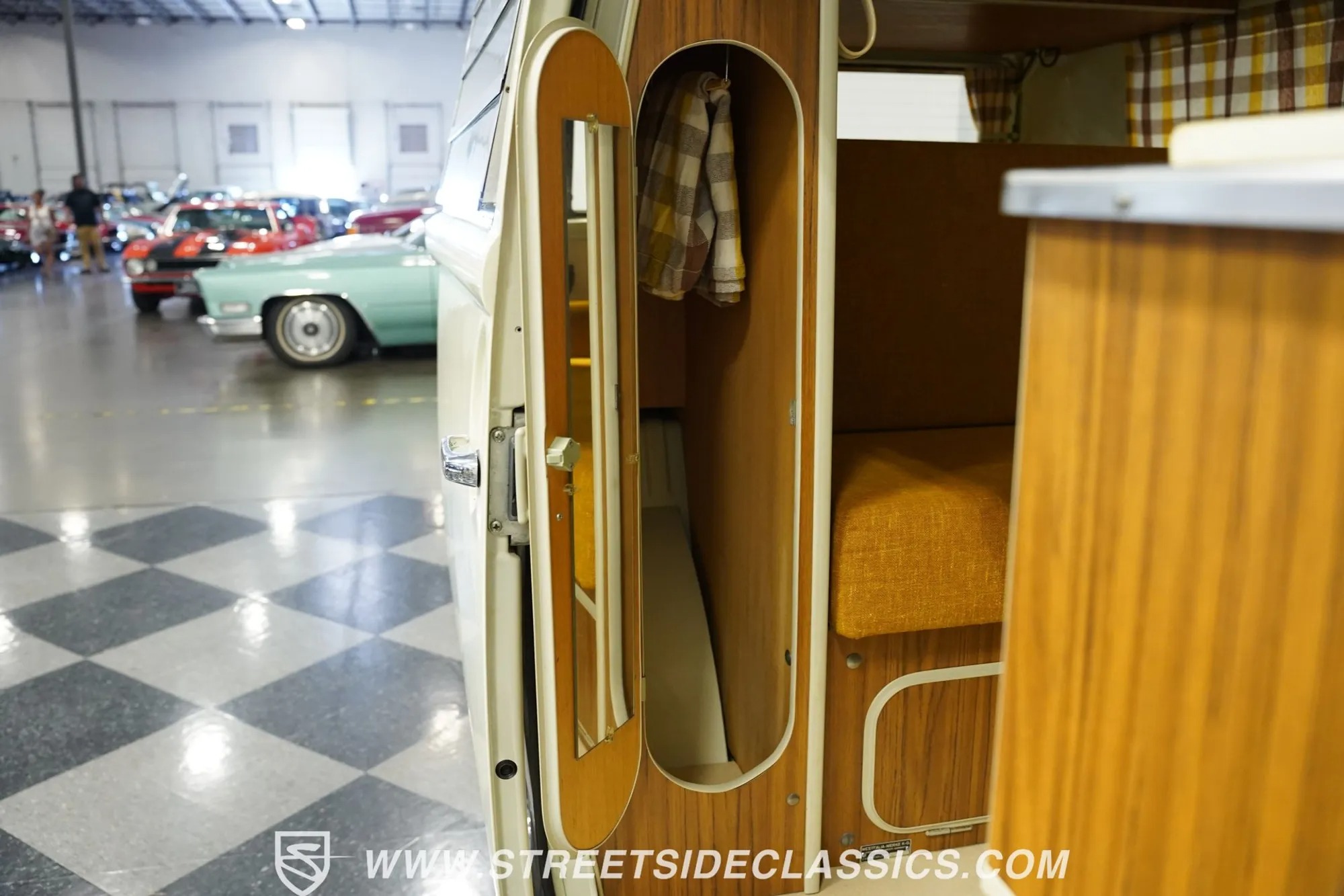 1973 Volkswagen Westfalia Camper Bus