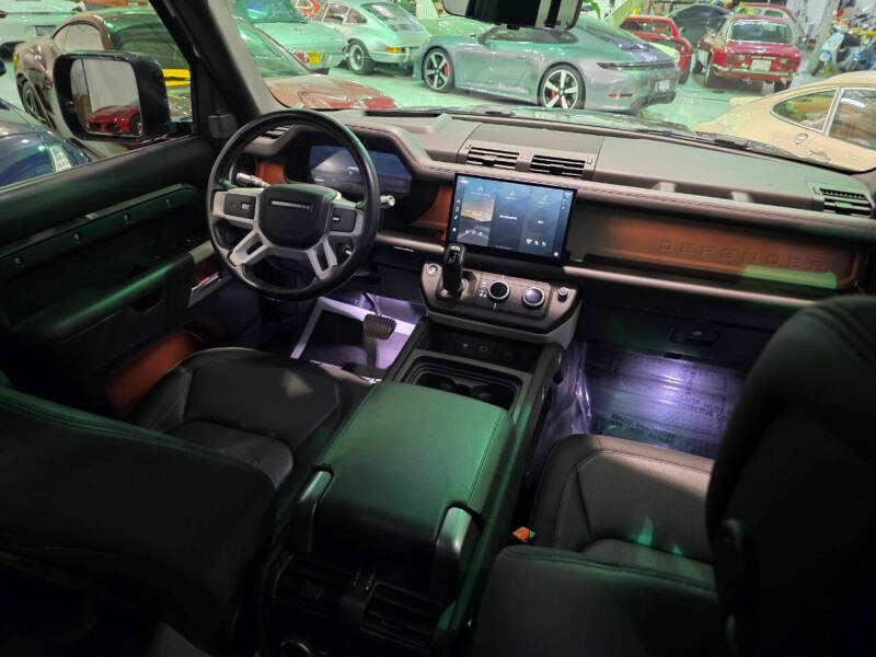 2022 Land Rover Defender 110 X-Dynamic HSE
