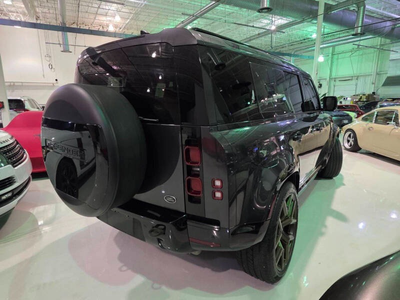 2022 Land Rover Defender 110 X-Dynamic HSE - 3