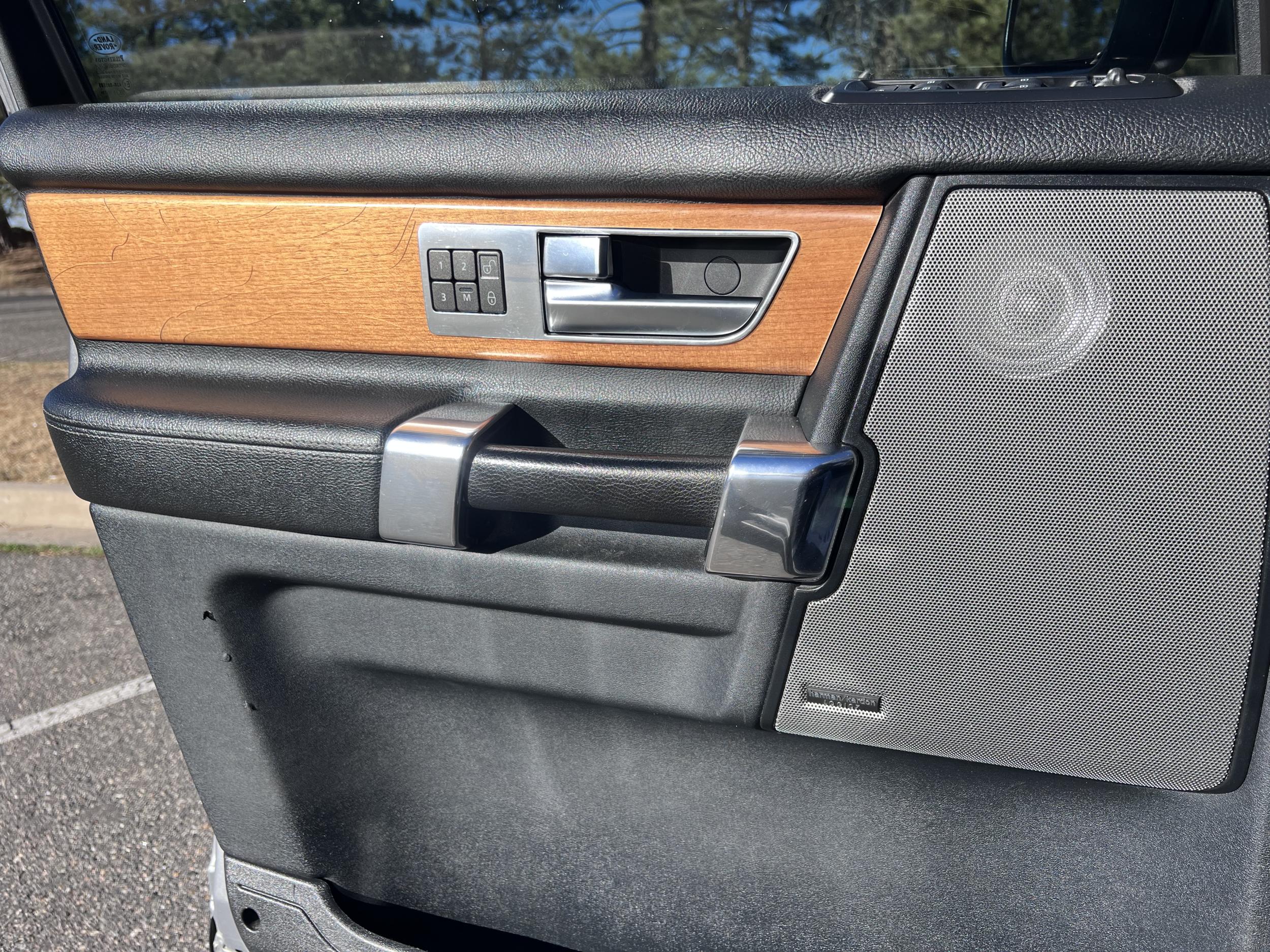 2011 Land Rover LR4