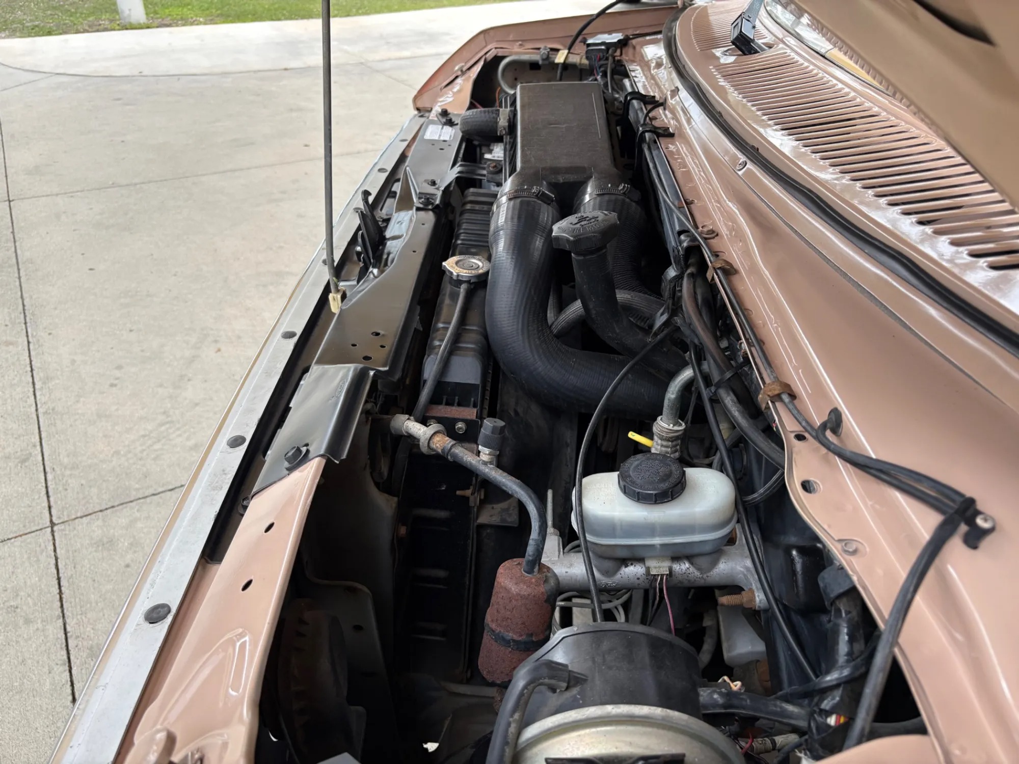 1987 Ford Econoline Conversion Van E-150