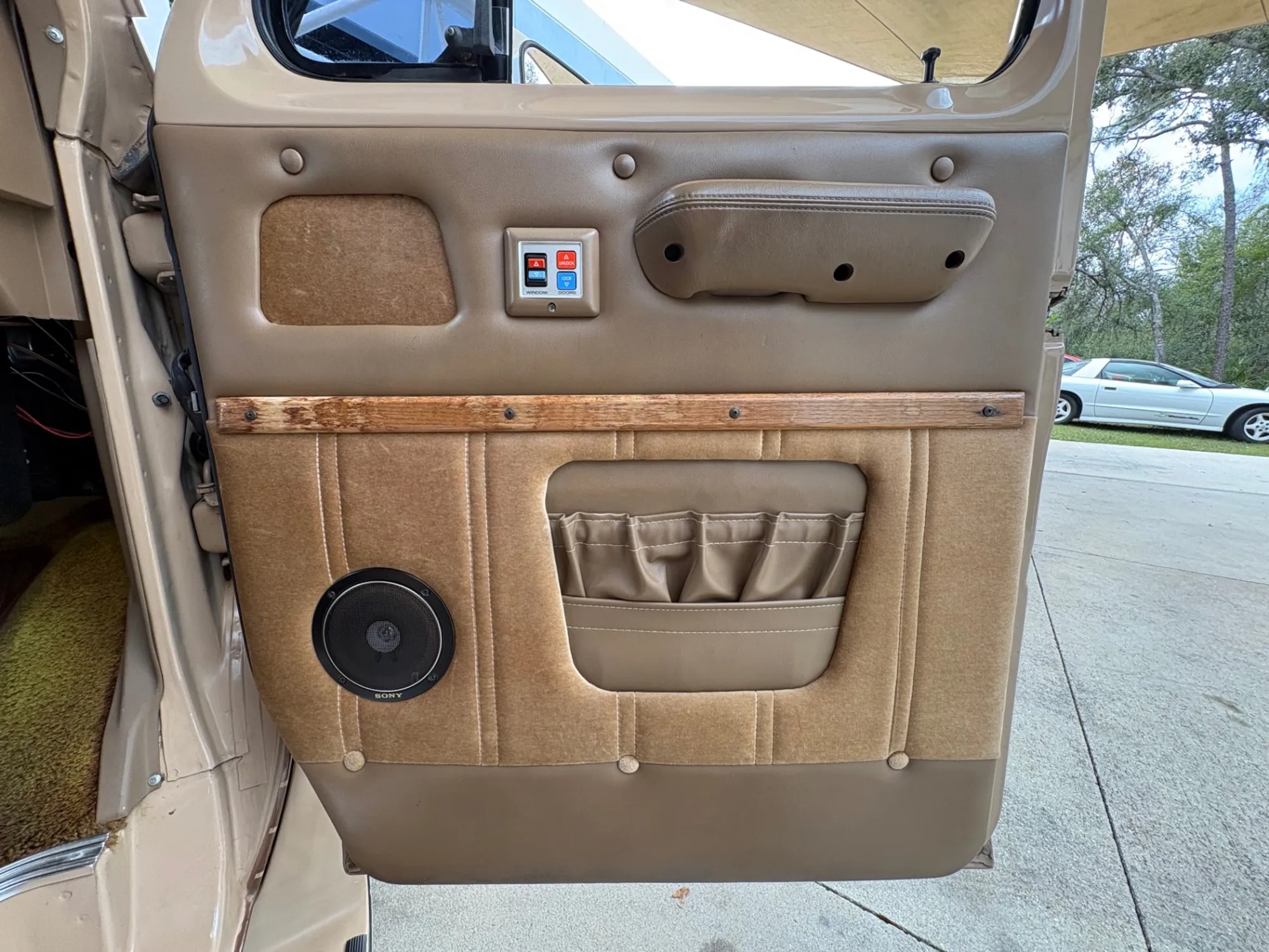 1987 Ford Econoline Conversion Van E-150