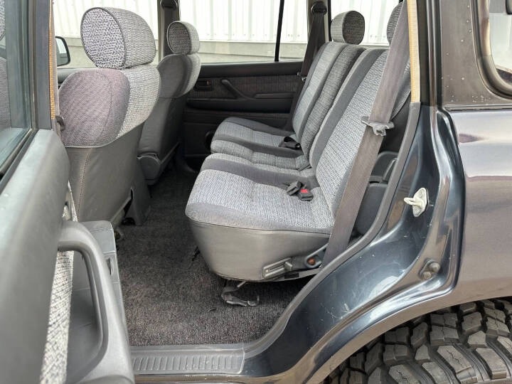 Modified 1991 Toyota Land Cruiser