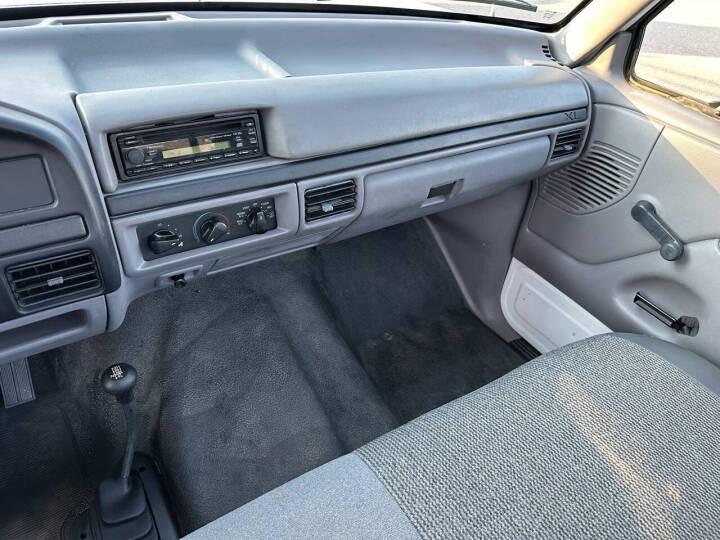 1996 Ford F-150 XLT
