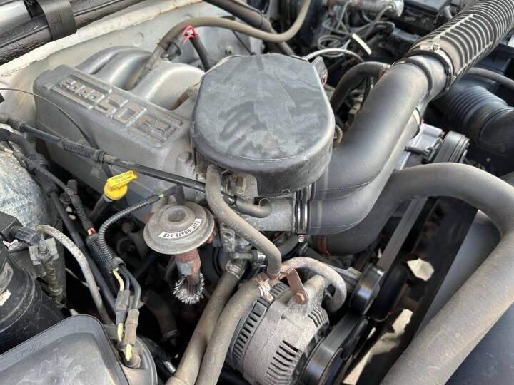 1996 Ford F-150 XLT