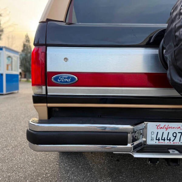 1991 Ford Bronco Eddie Bauer Edition