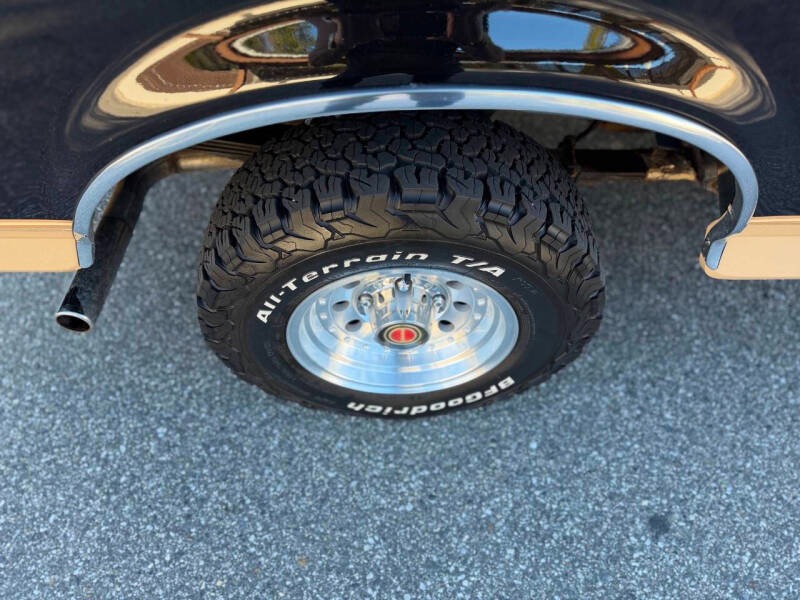 1991 Ford Bronco Eddie Bauer Edition