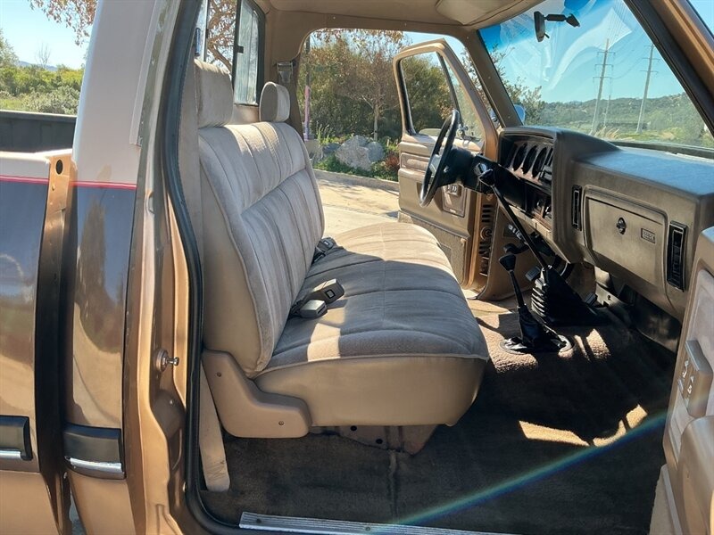 1991 Dodge RAM W350 SE