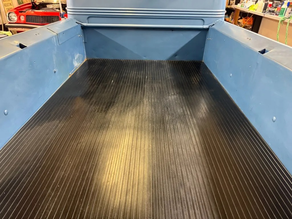 1962 Willys Jeep Pickup