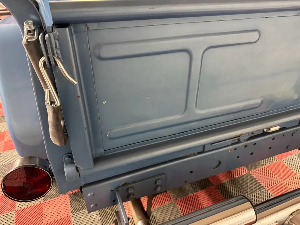 1962 Willys Jeep Pickup