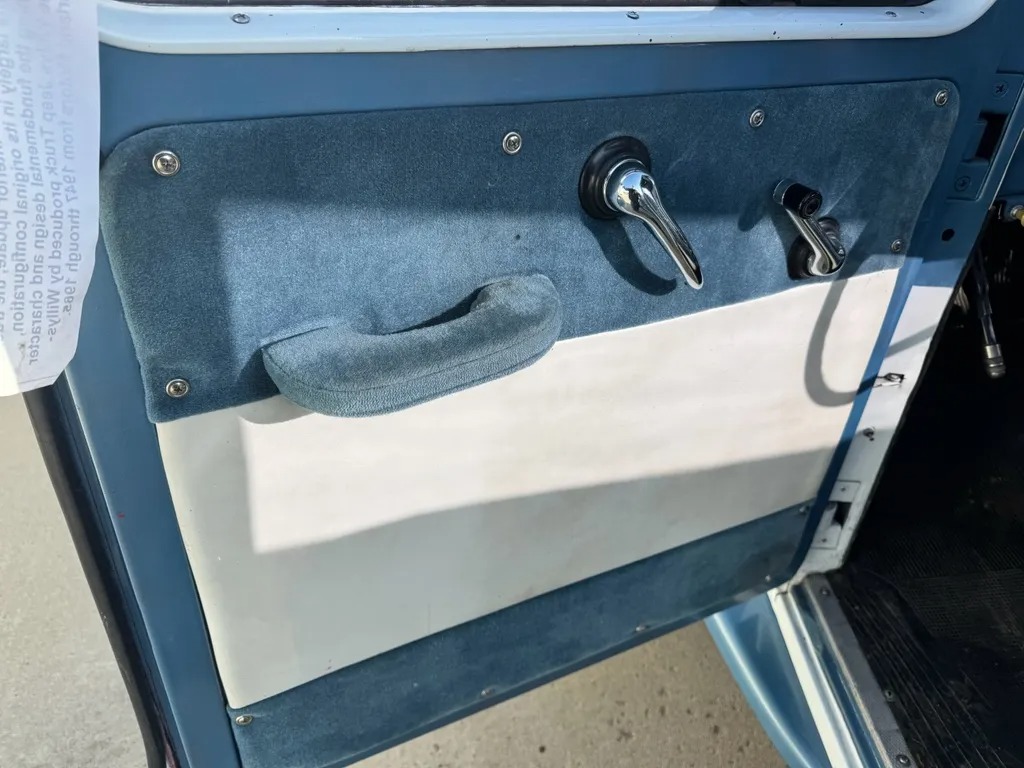 1962 Willys Jeep Pickup