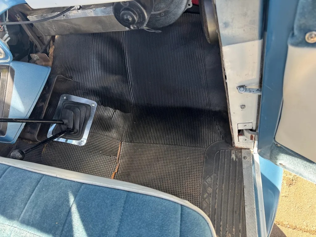 1962 Willys Jeep Pickup