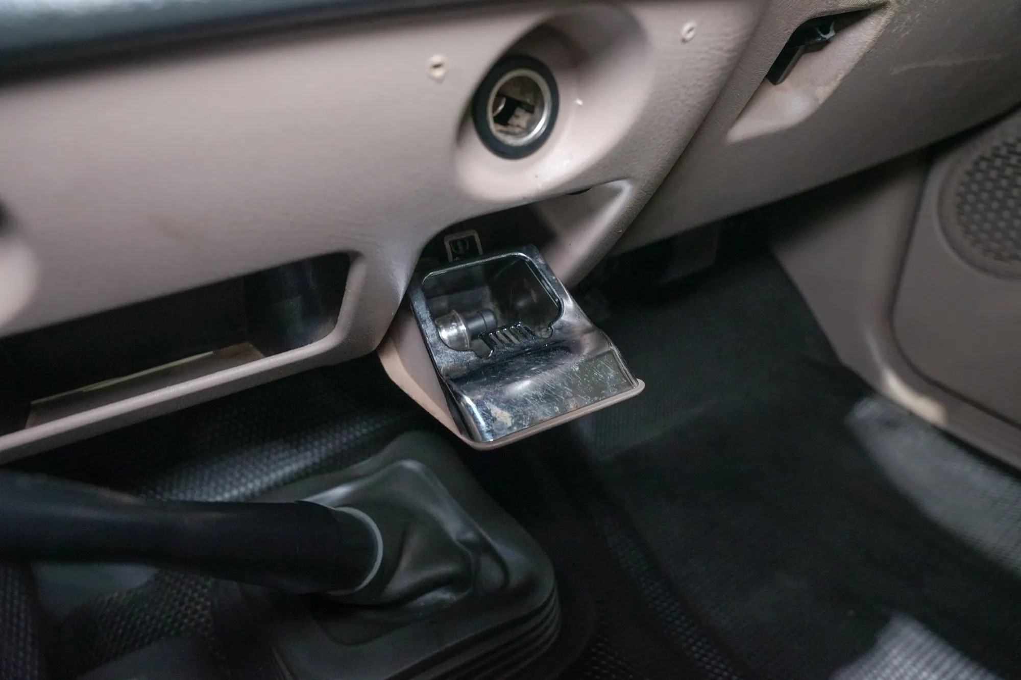 2004 Chevrolet Silverado Forest Reserve