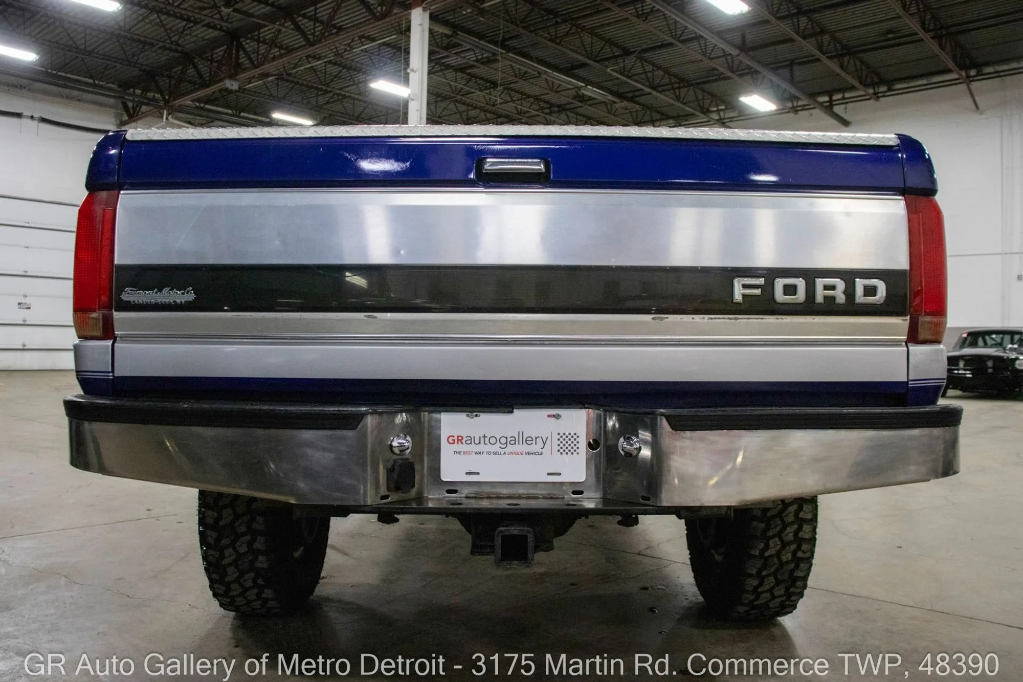 1995 Ford F-250 XLT - 2