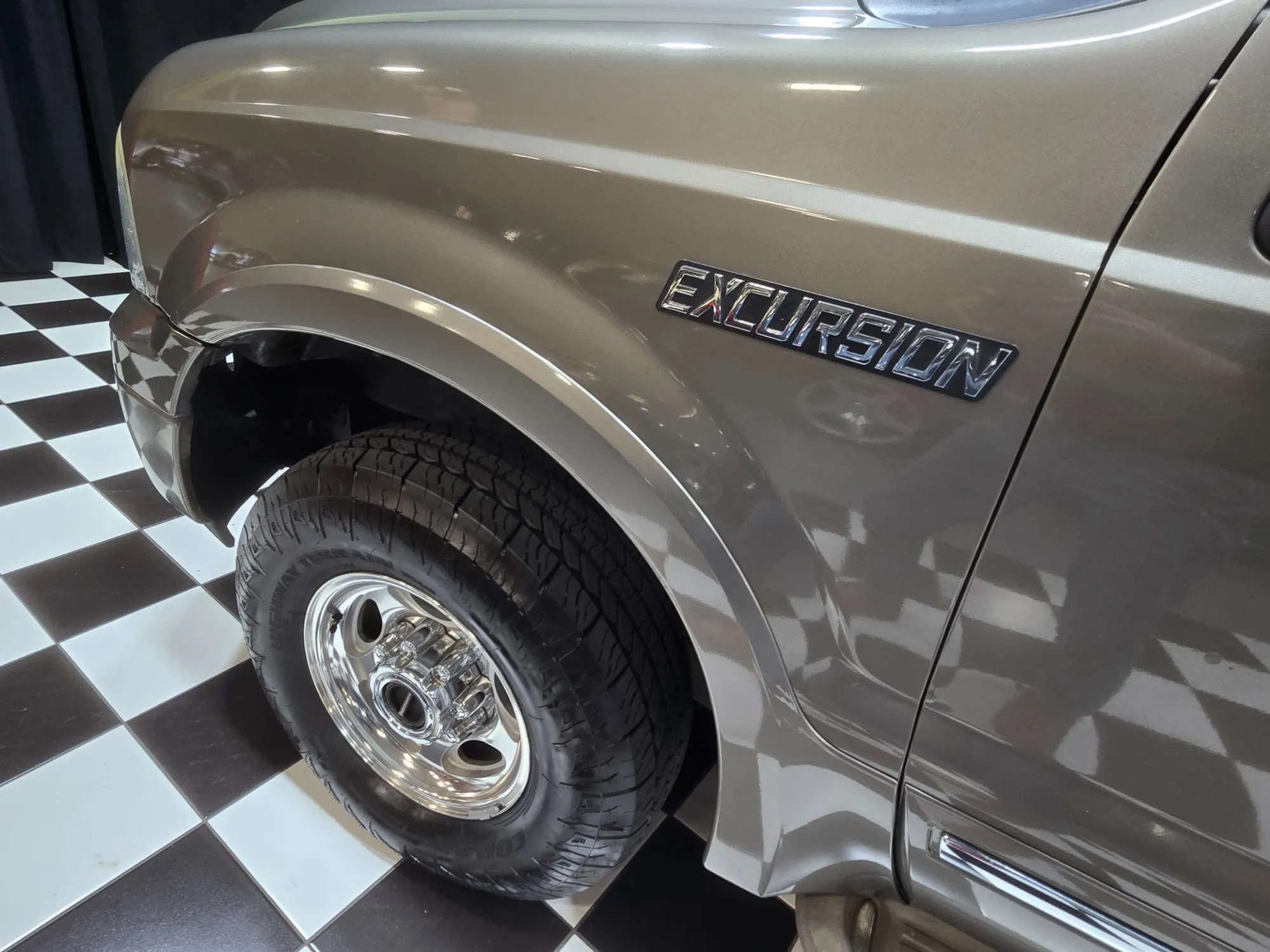 2005 Ford Excursion Limited