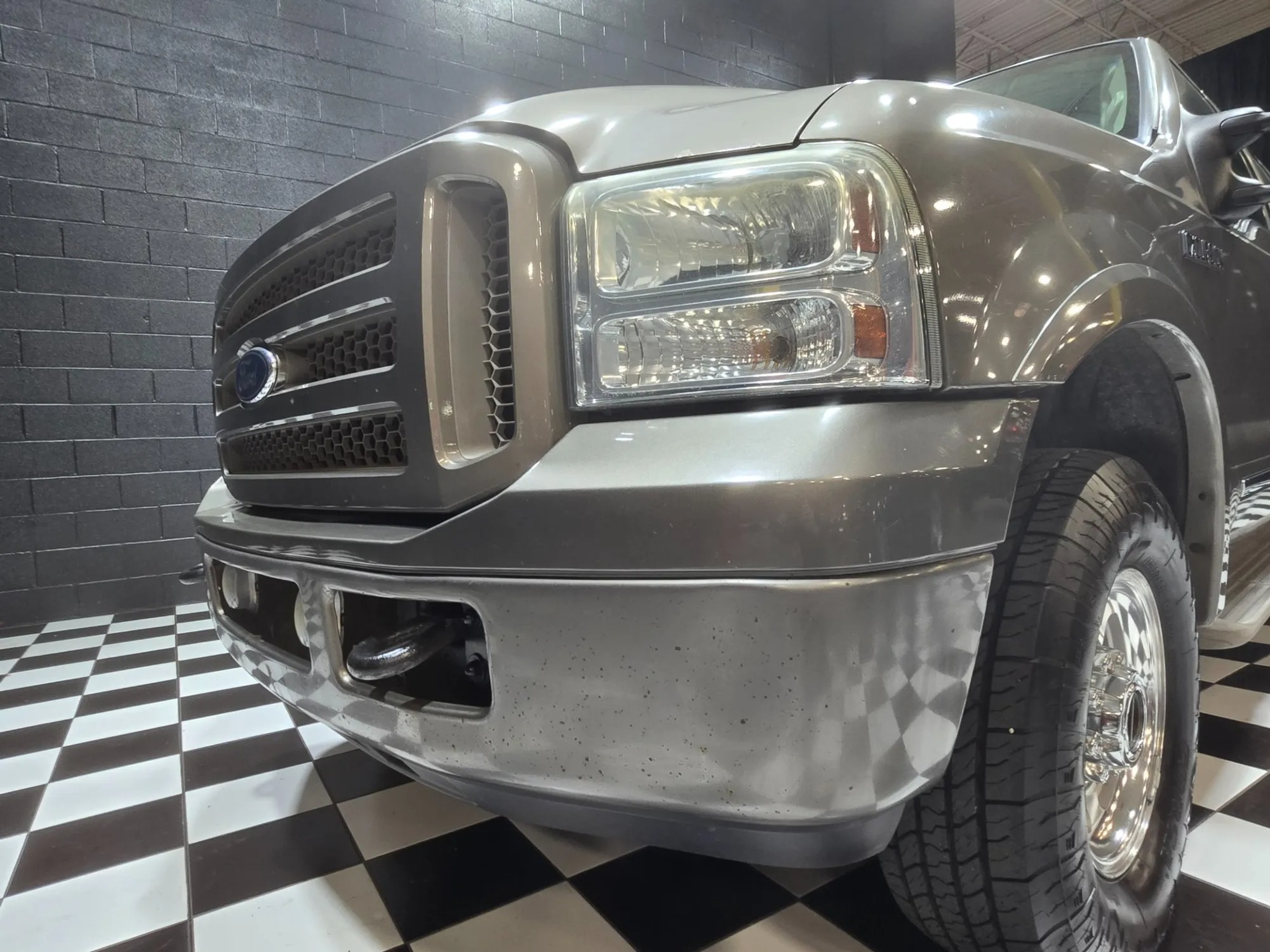 2005 Ford Excursion Limited