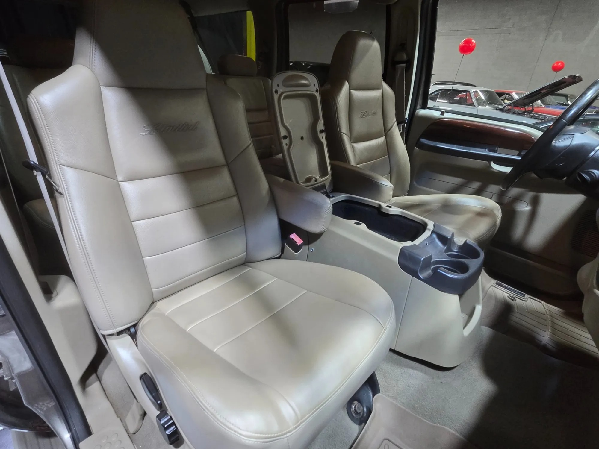 2005 Ford Excursion Limited