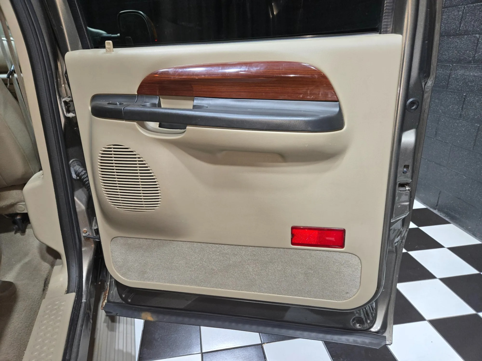 2005 Ford Excursion Limited