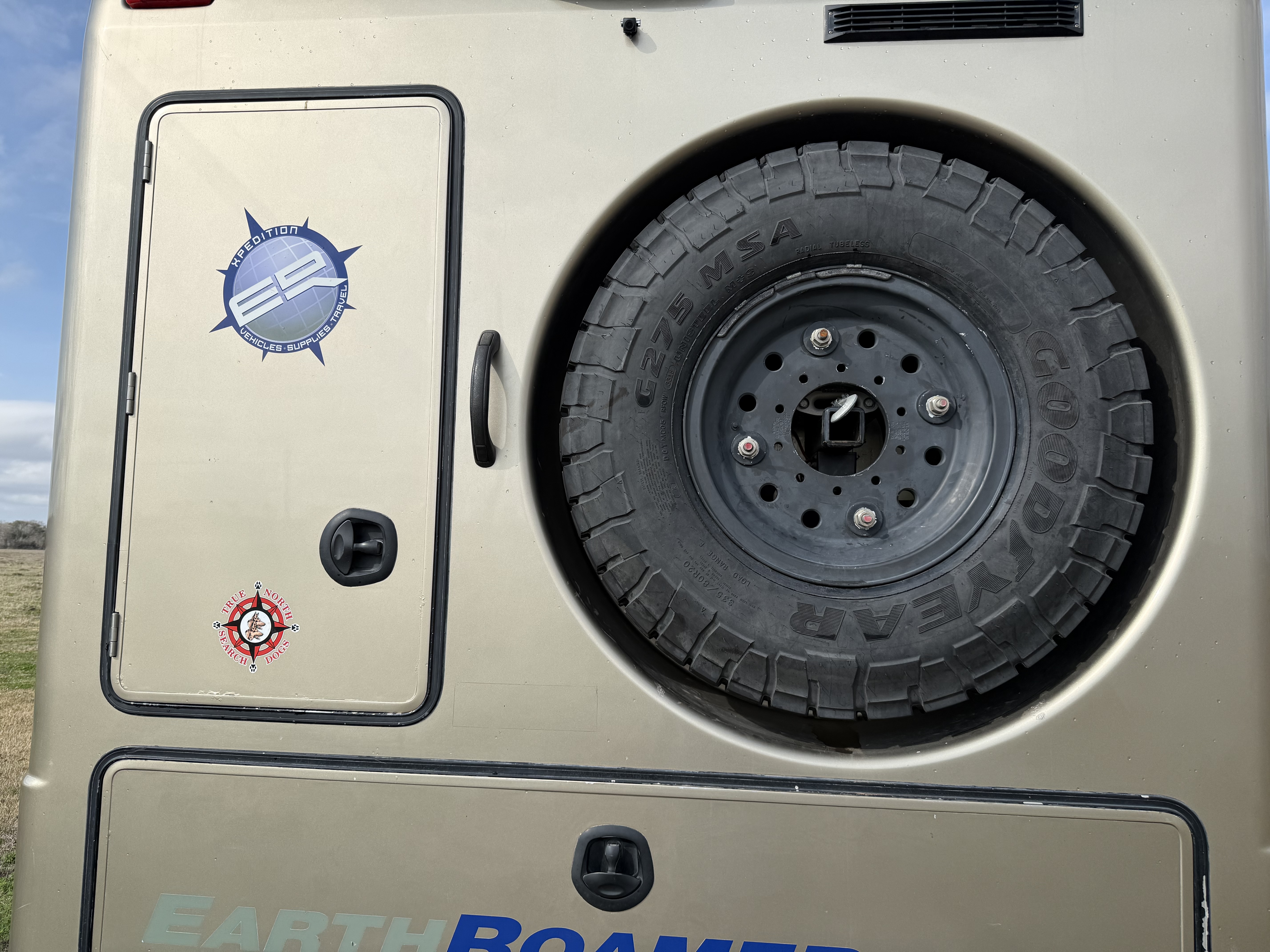 2011 EarthRoamer XV-LT 105