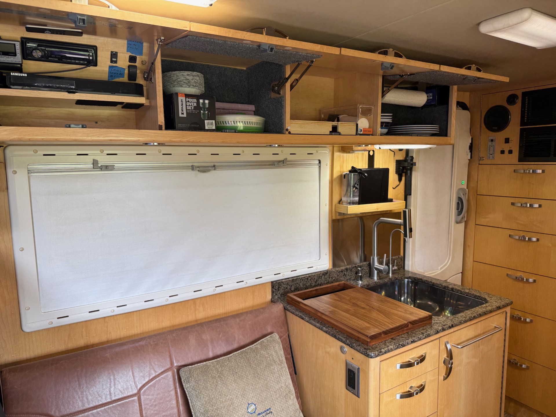 2011 EarthRoamer XV-LT 105