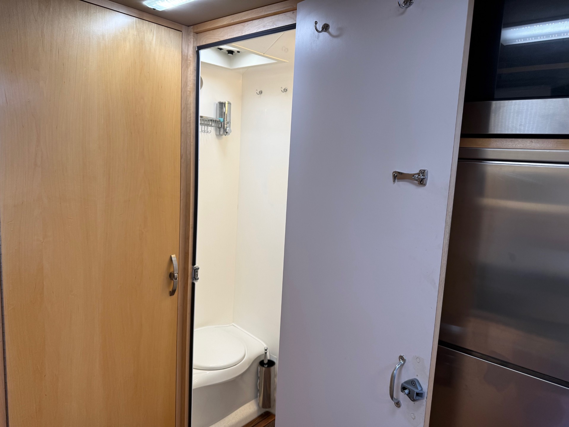 2011 EarthRoamer XV-LT 105