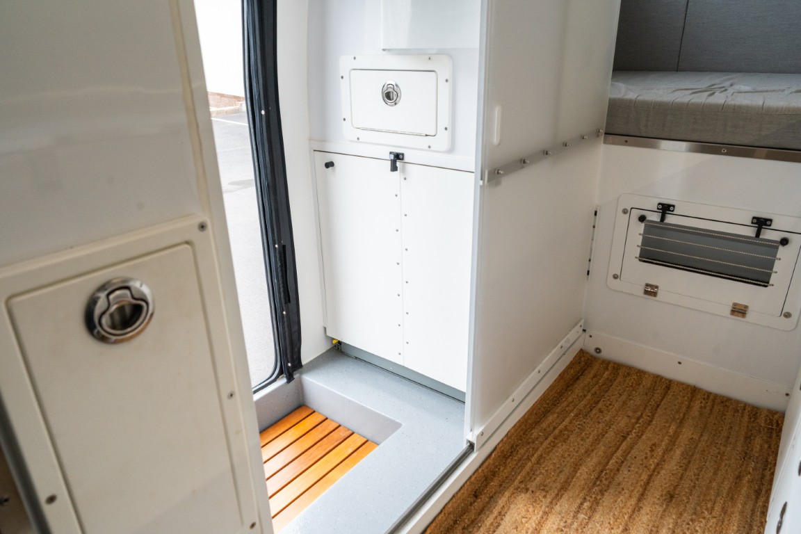 2024 EarthCruiser EXP