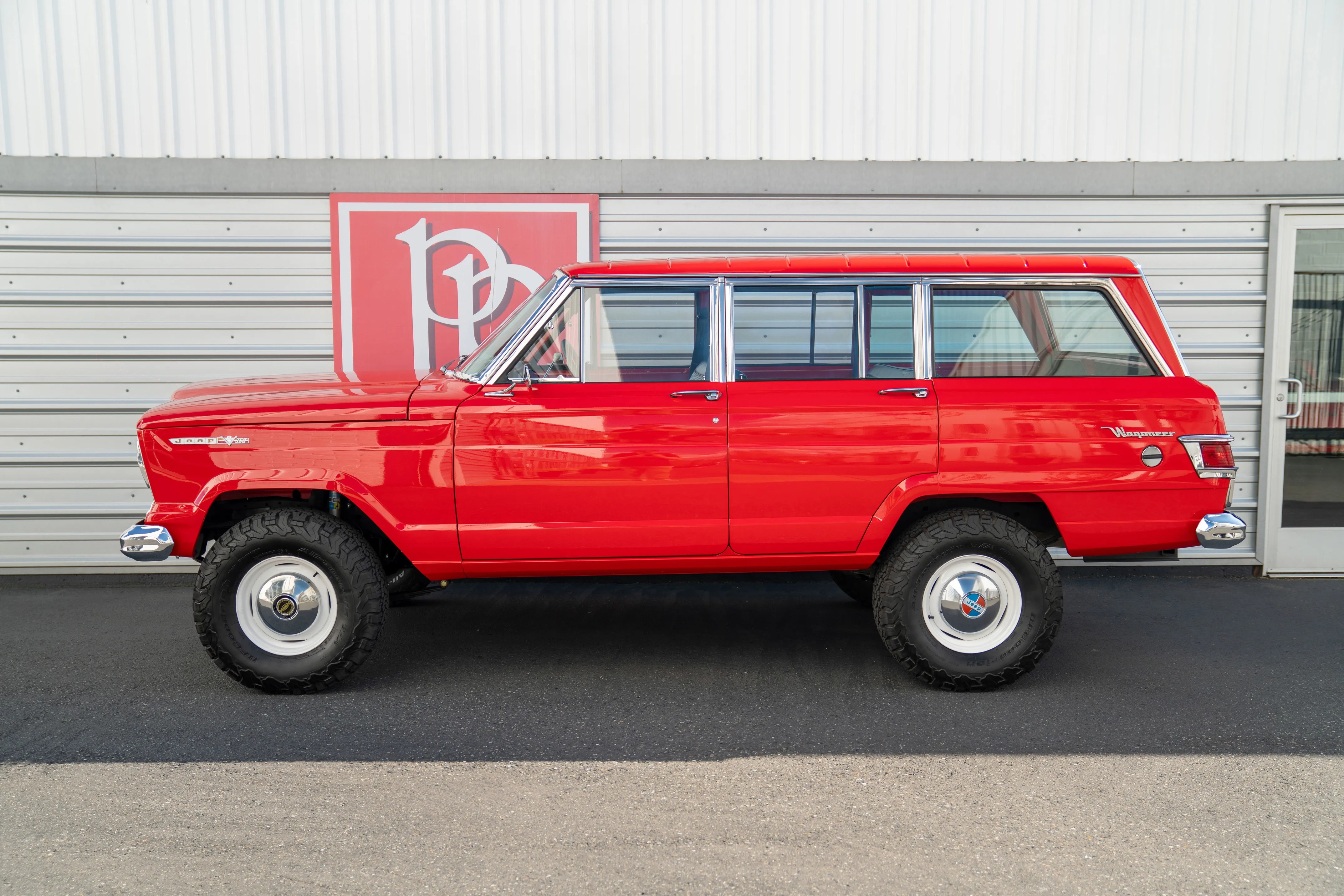 1968 Jeep Wagoneer