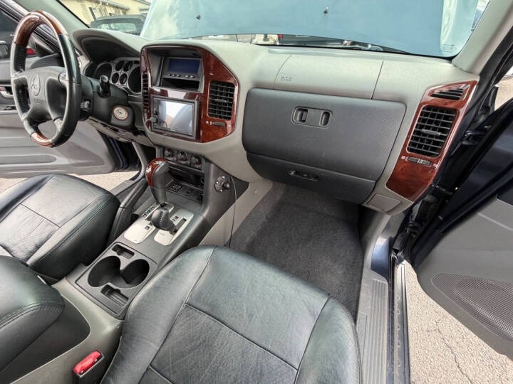 2006 Mitsubishi Montero Limited