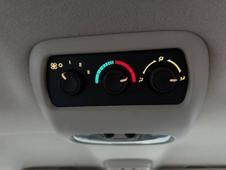 2005 Chevrolet Suburban 1500 LS