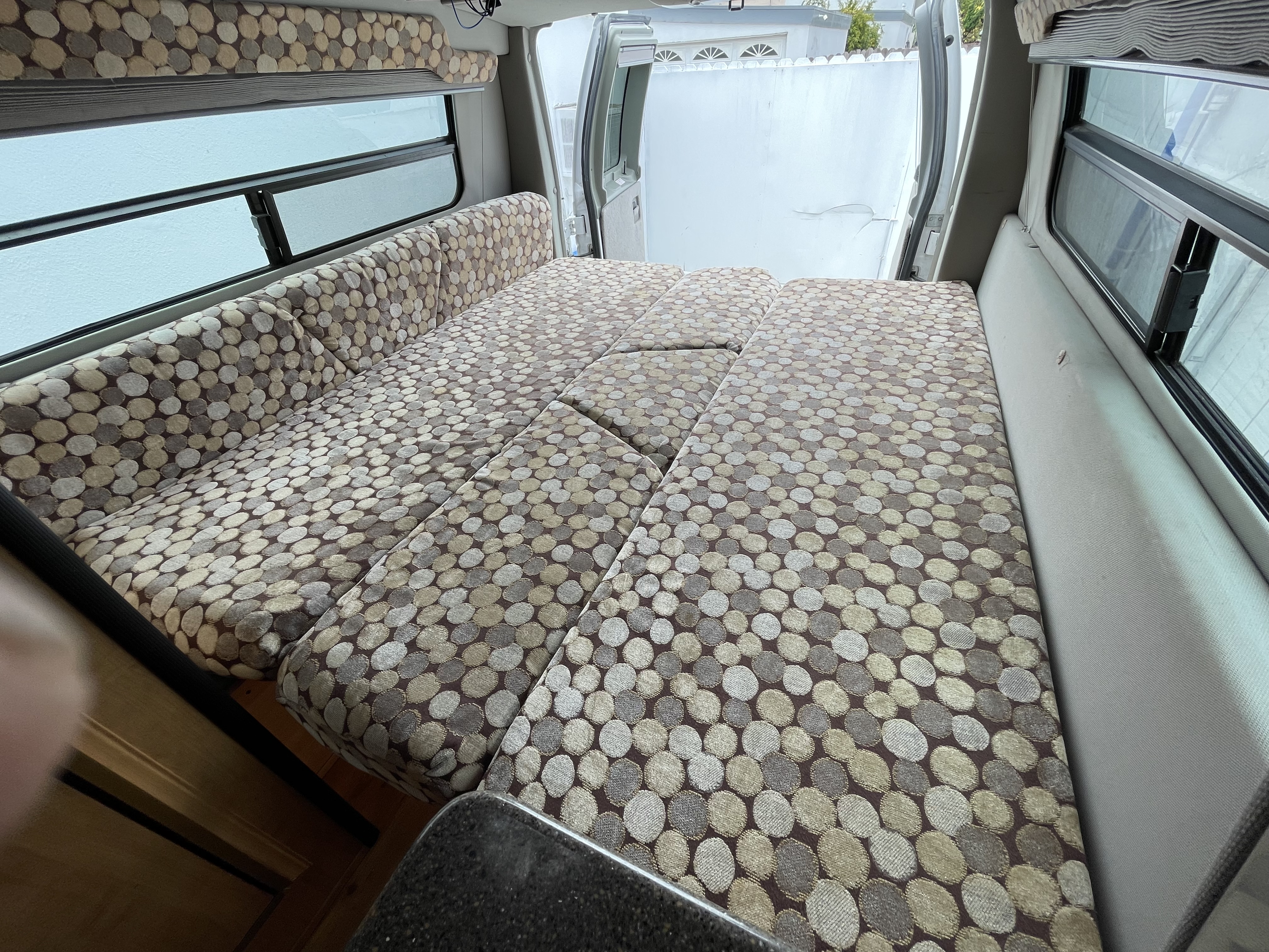 2010 Ford E-250 Majestic Leisure Craft Tourer