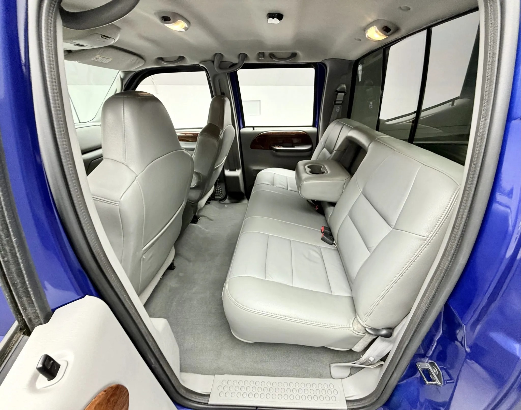 2003 Ford F-550 Fontaine Classic Traveler