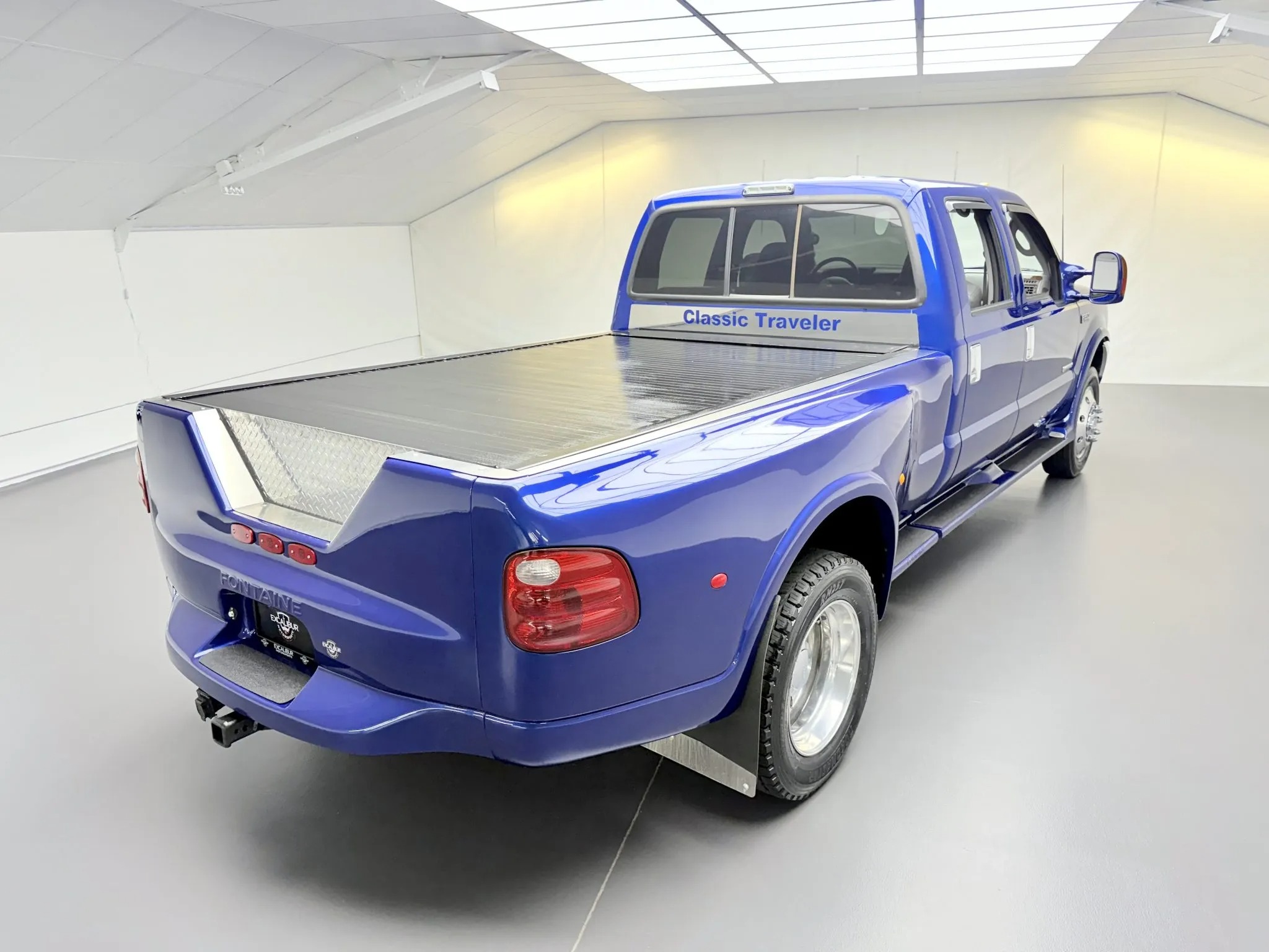 2003 Ford F-550 Fontaine Classic Traveler - 4