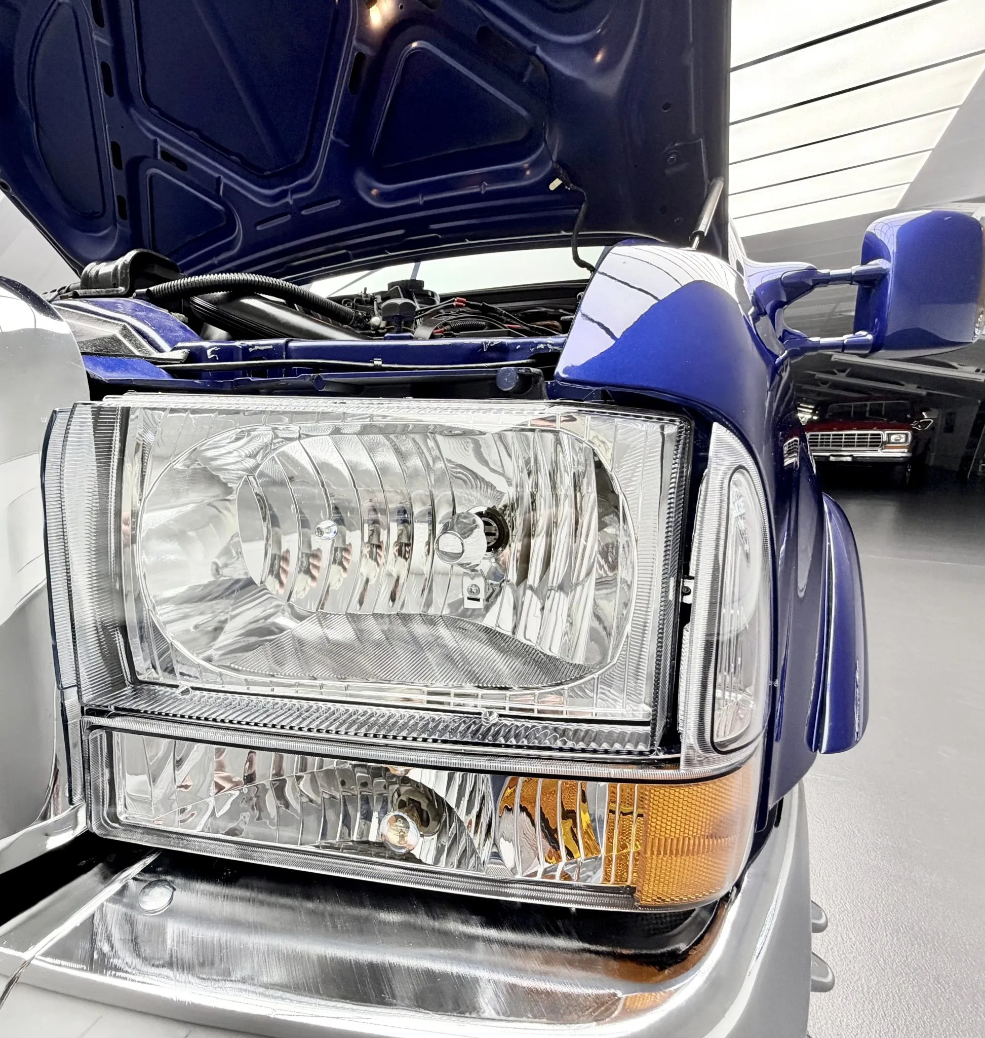 2003 Ford F-550 Fontaine Classic Traveler