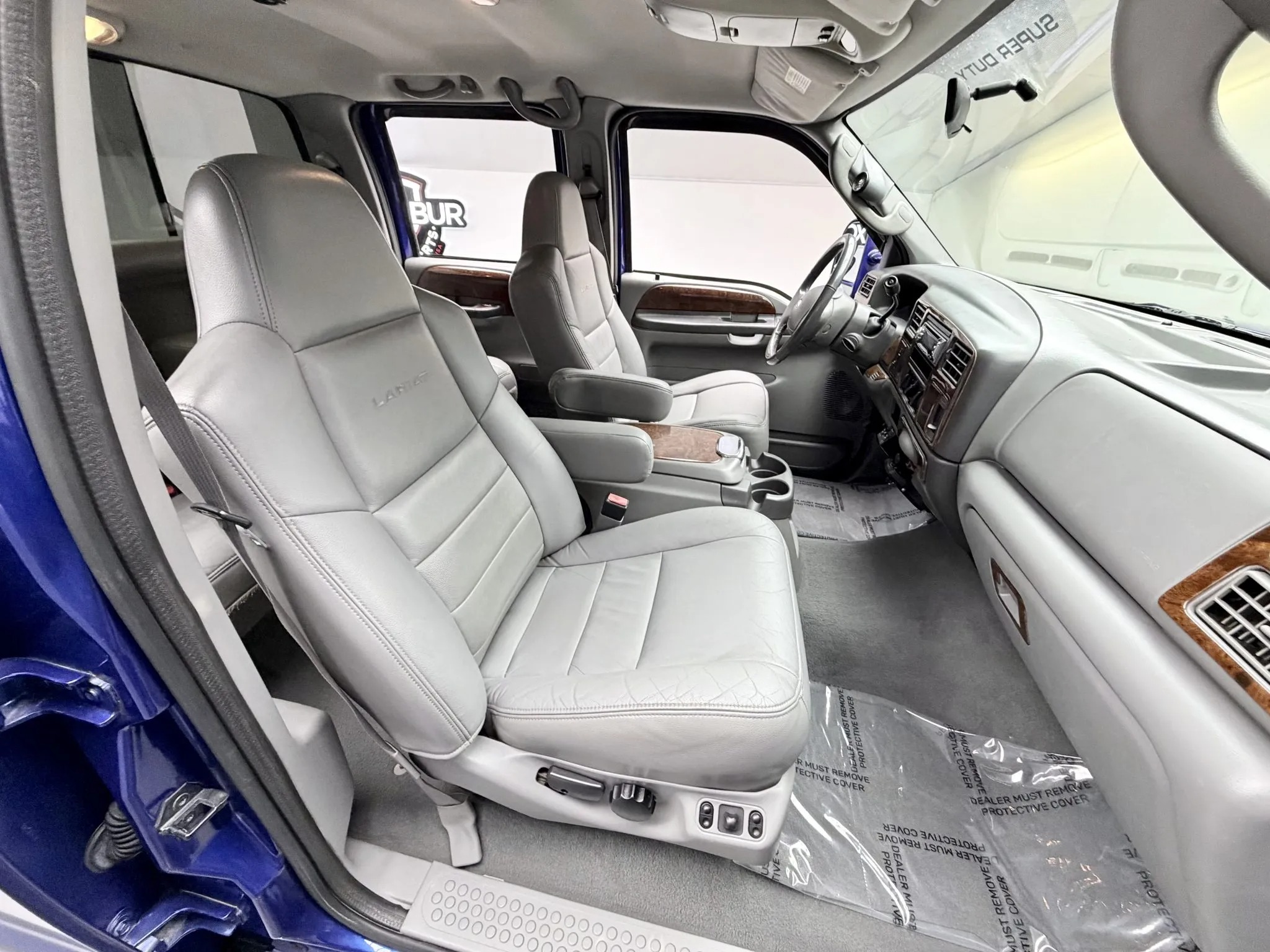 2003 Ford F-550 Fontaine Classic Traveler