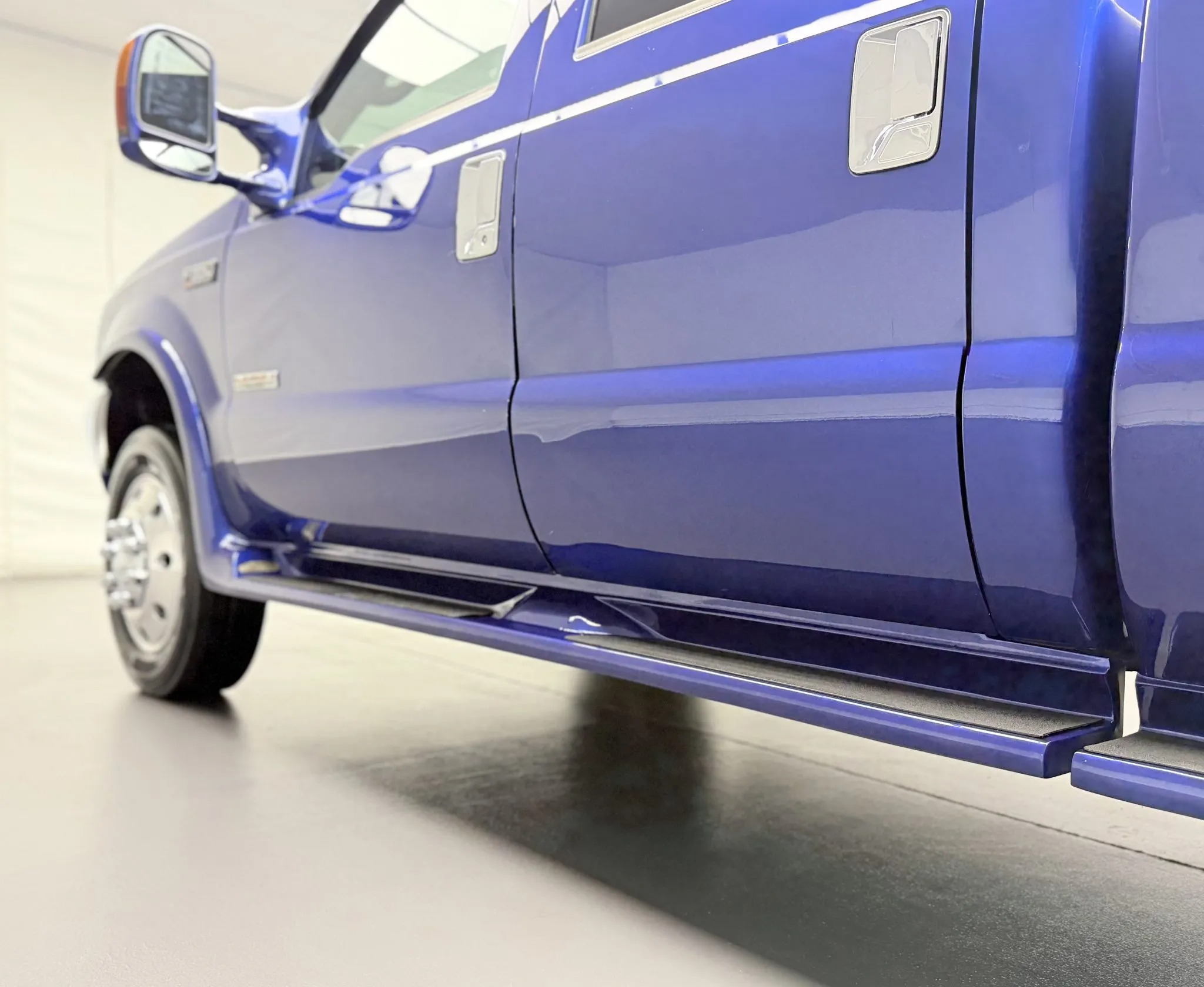 2003 Ford F-550 Fontaine Classic Traveler