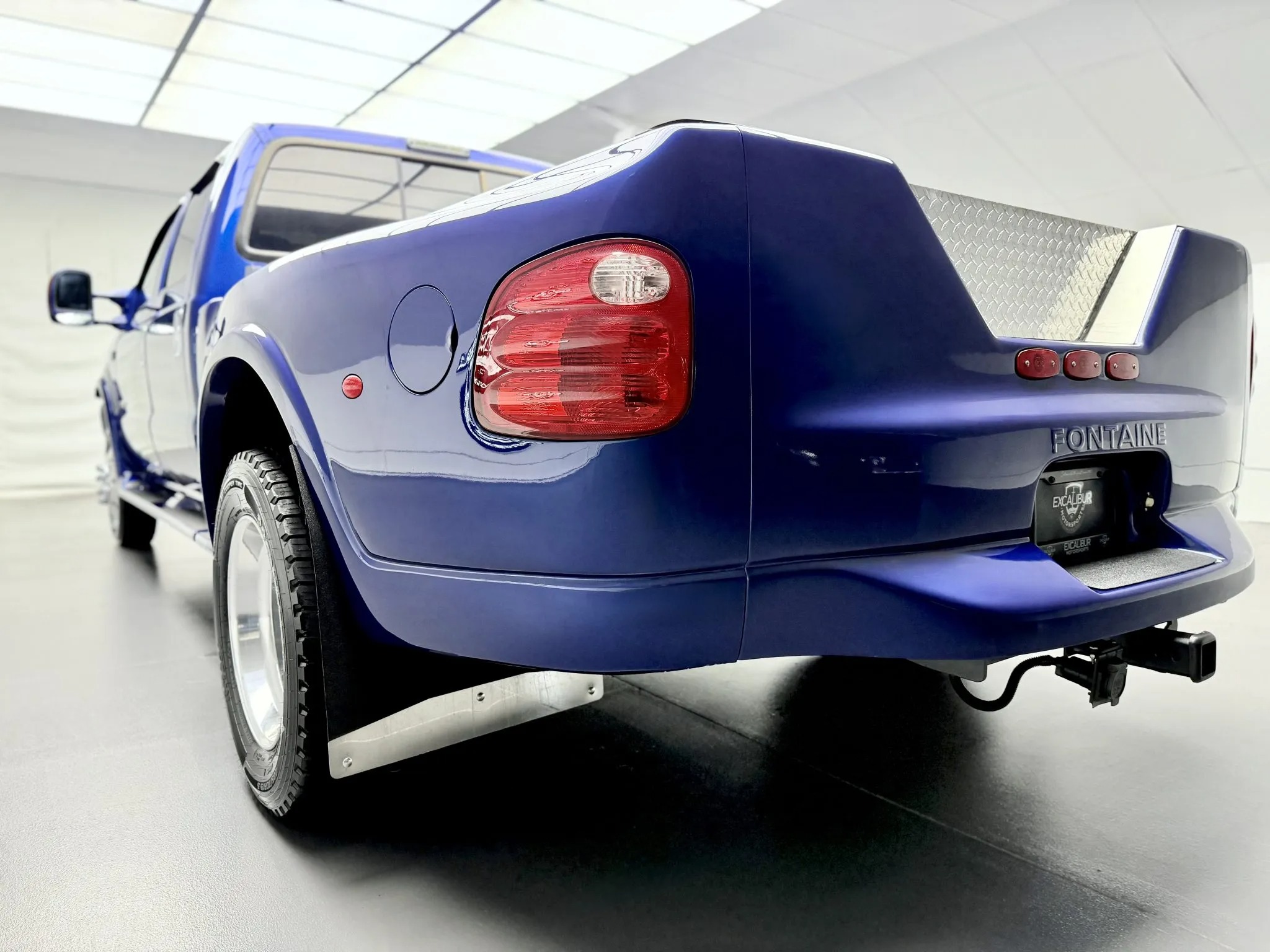 2003 Ford F-550 Fontaine Classic Traveler