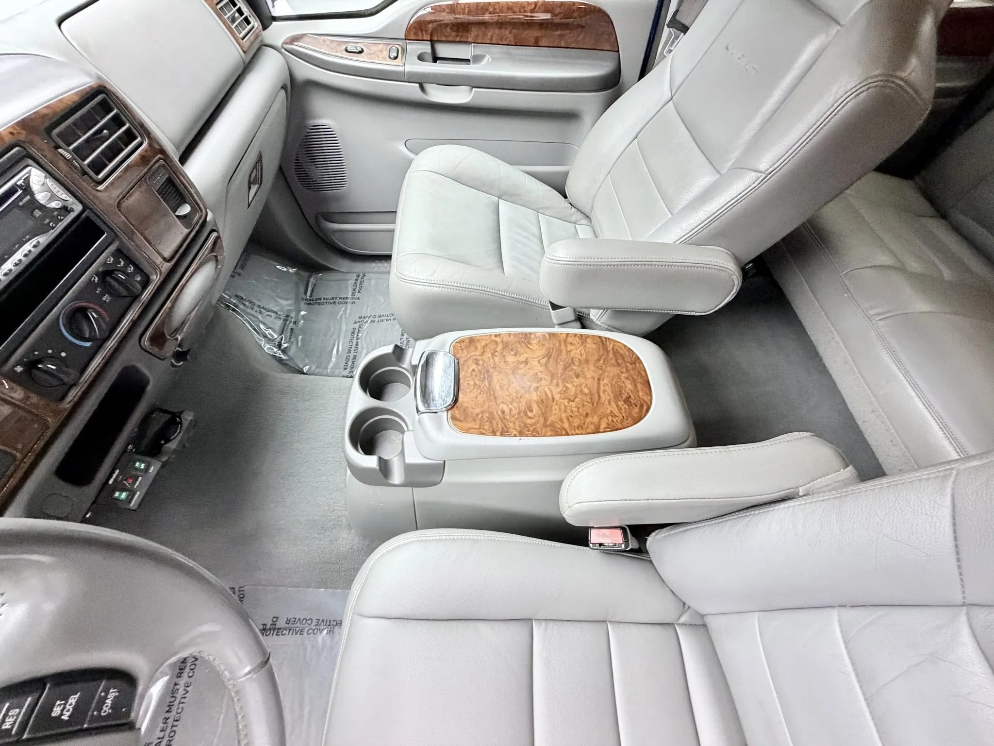 2003 Ford F-550 Fontaine Classic Traveler