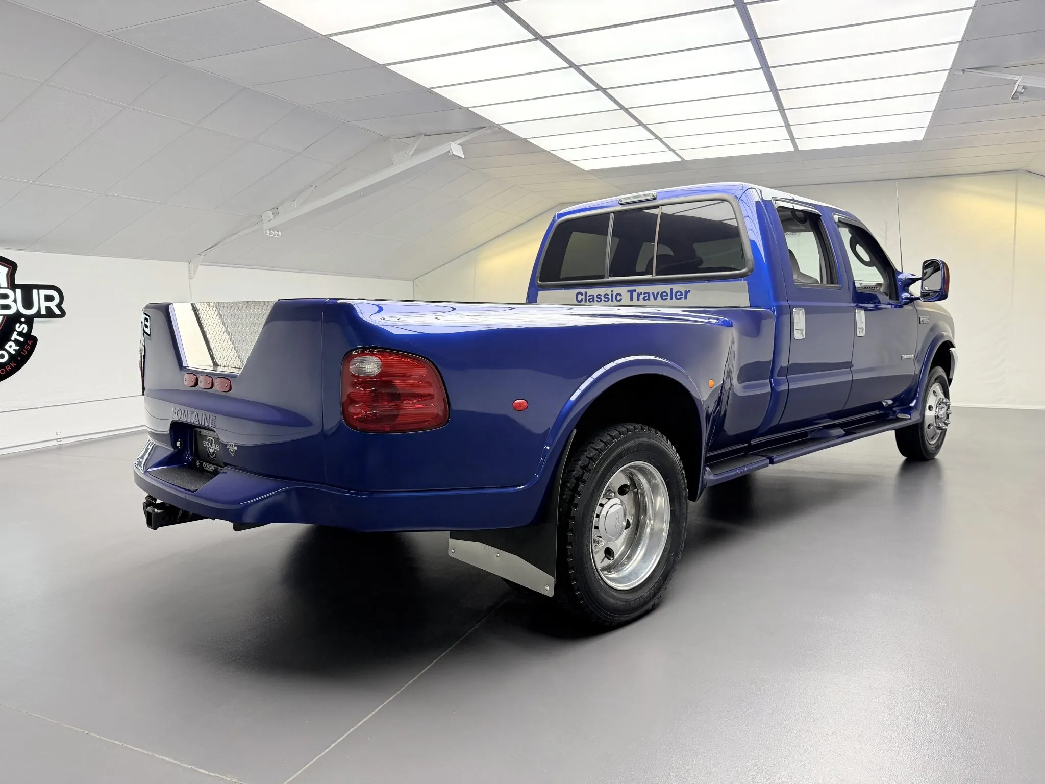 2003 Ford F-550 Fontaine Classic Traveler