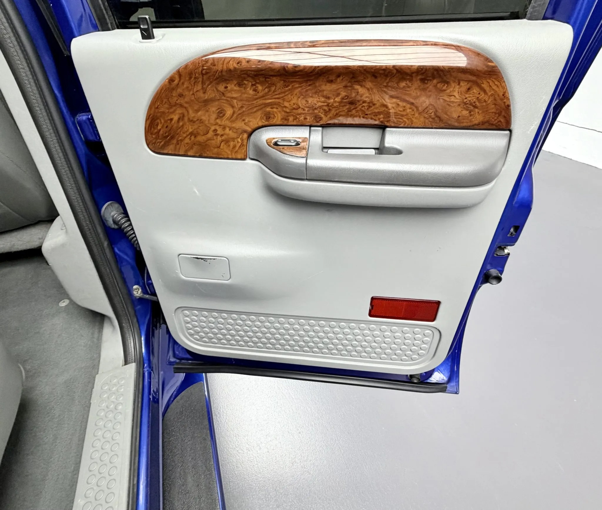 2003 Ford F-550 Fontaine Classic Traveler