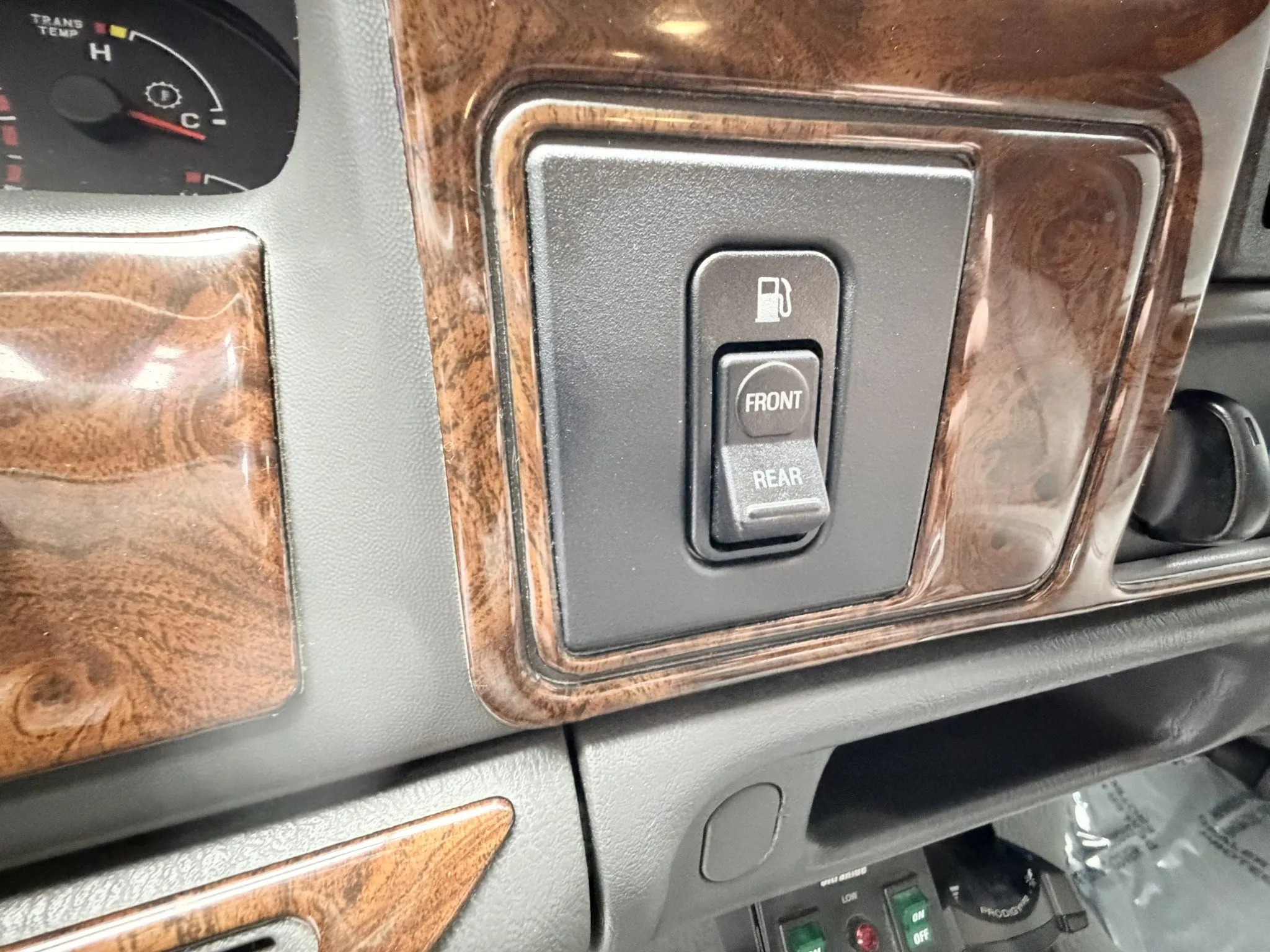 2003 Ford F-550 Fontaine Classic Traveler