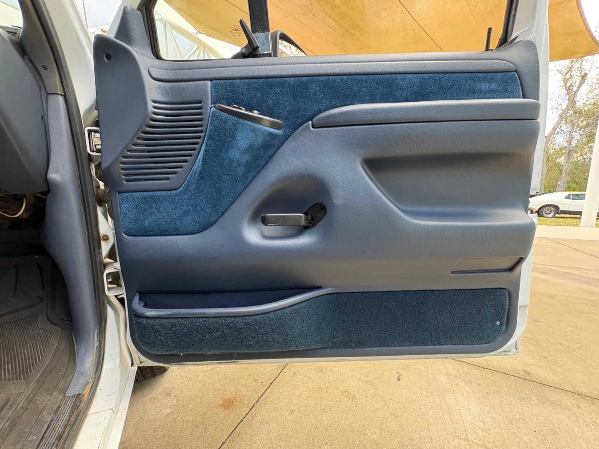 1993 Ford Bronco XLT