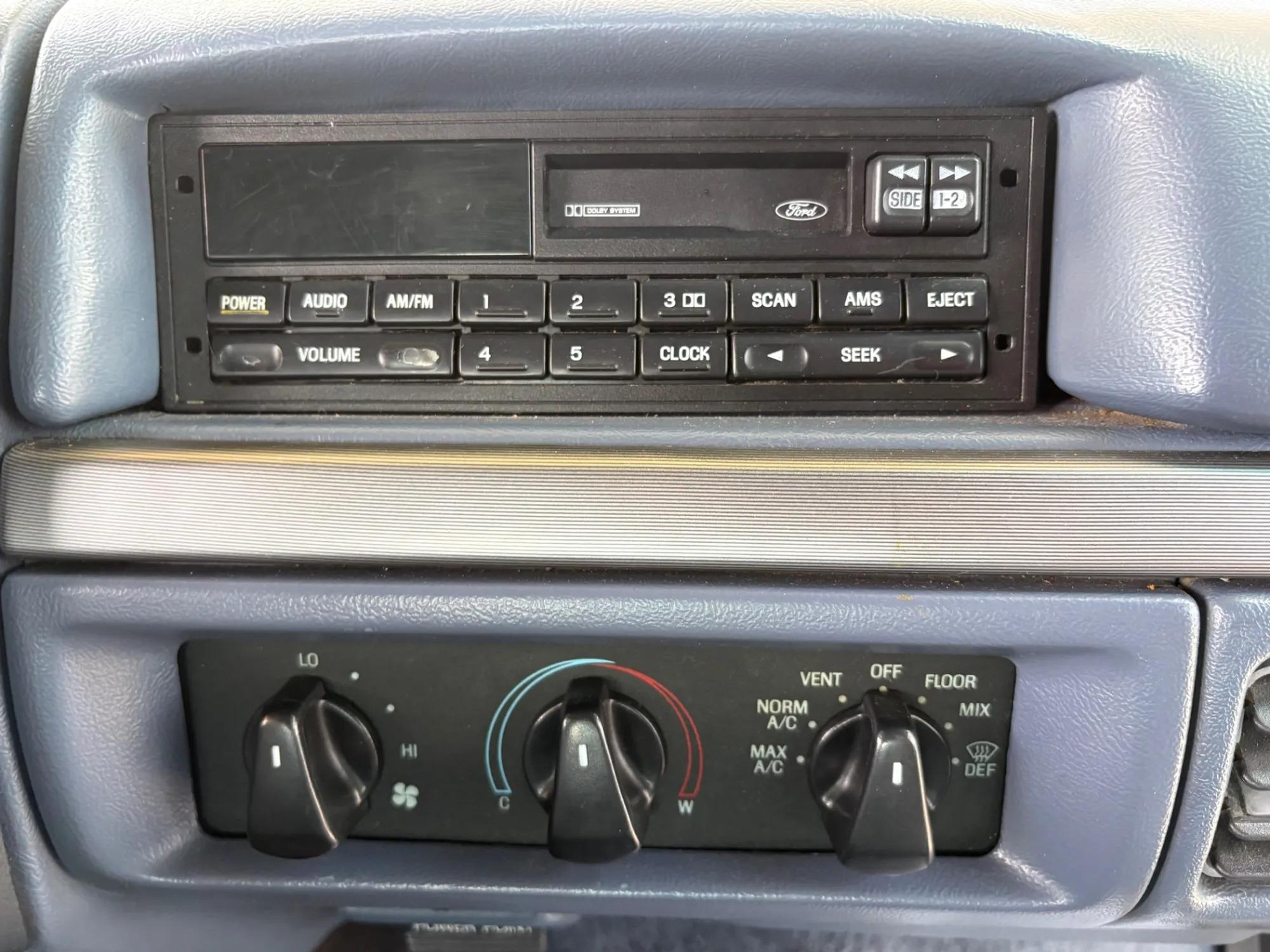 1993 Ford Bronco XLT