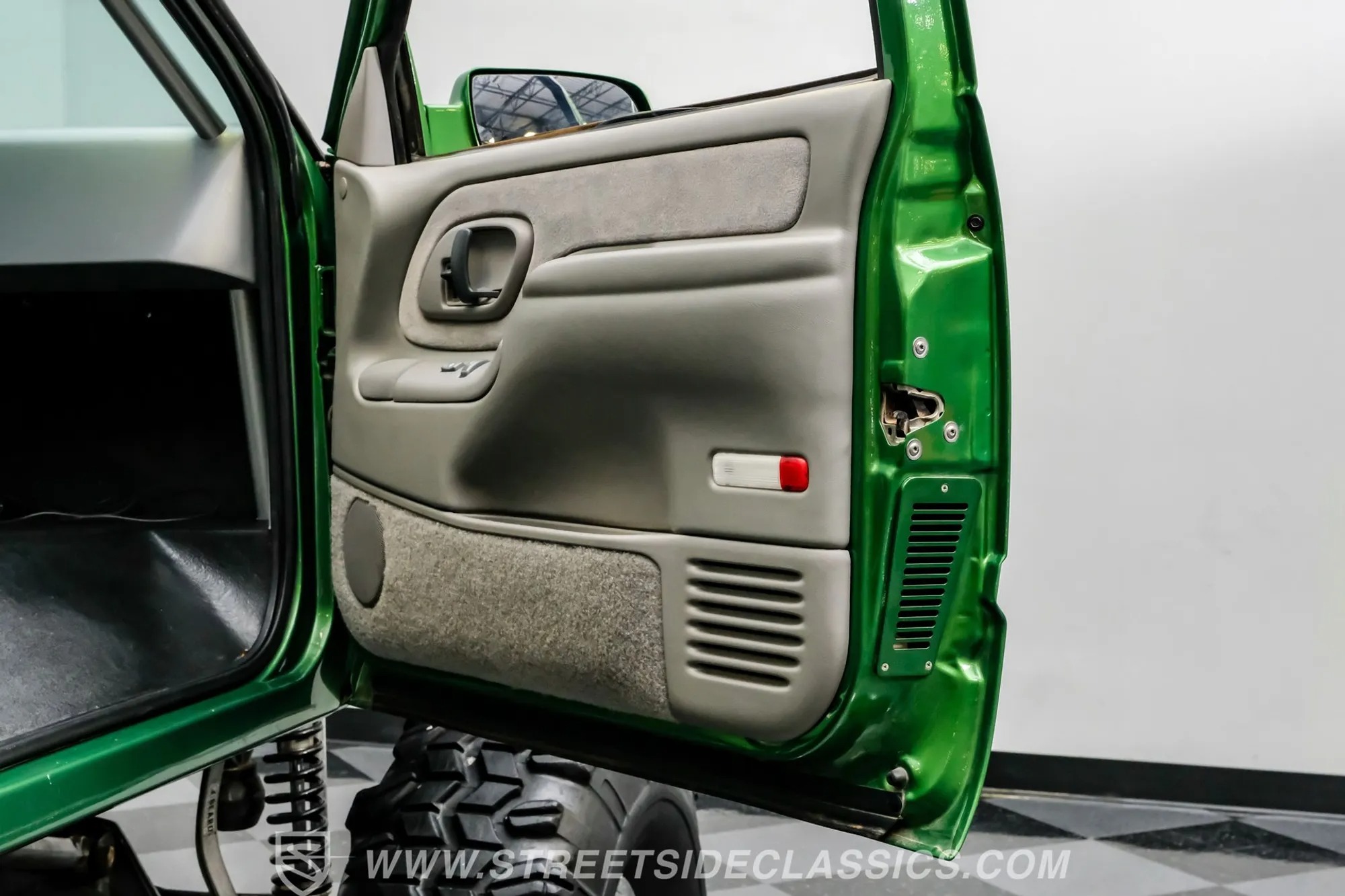 1988 Chevrolet C1500 Custom Monster Truck