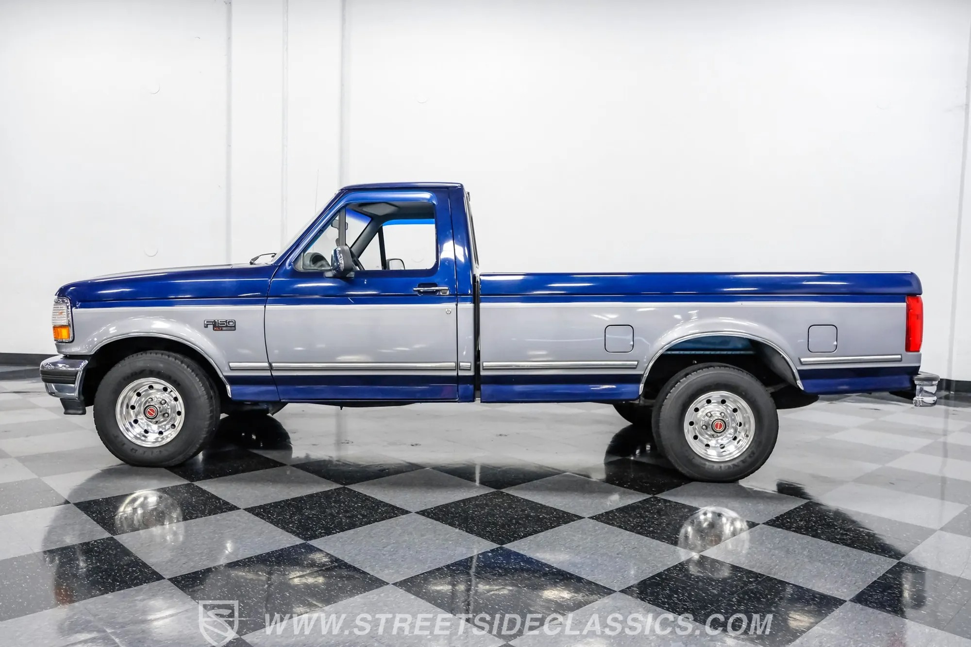 1994 Ford F-150 XLT - 2