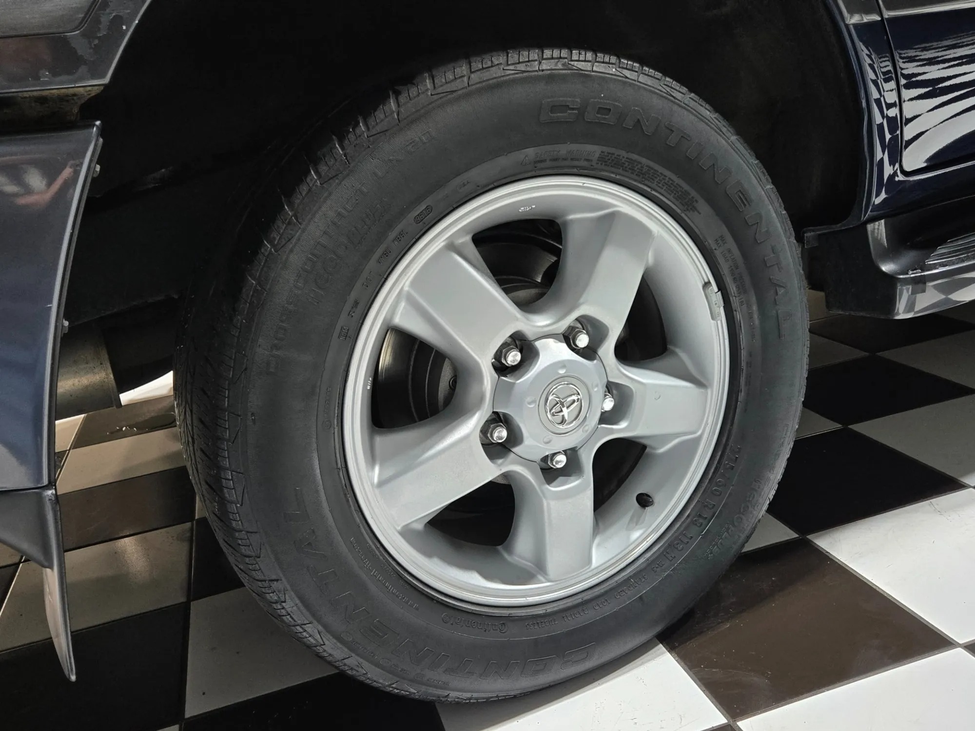 2004 Toyota Land Cruiser