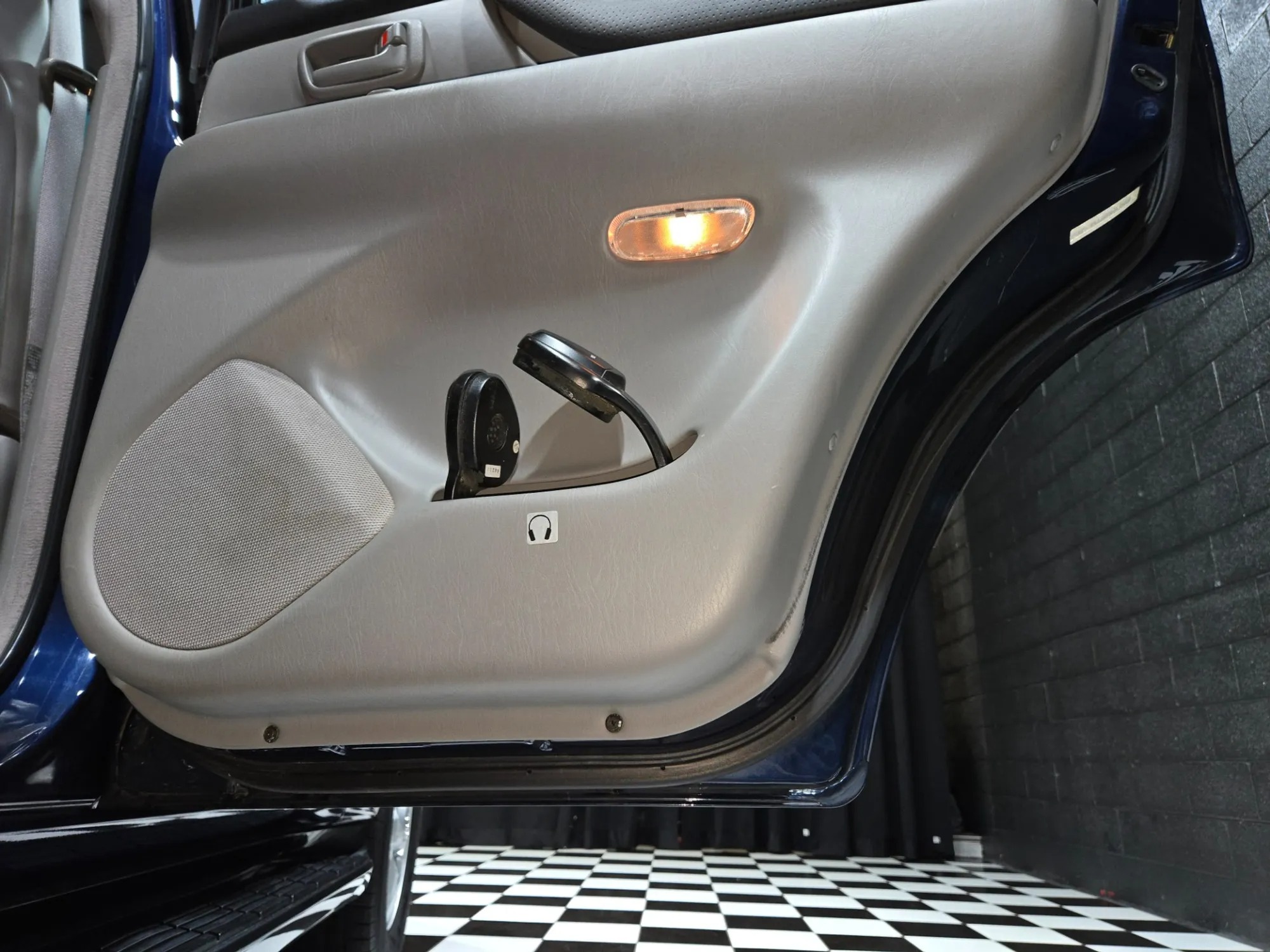 2004 Toyota Land Cruiser