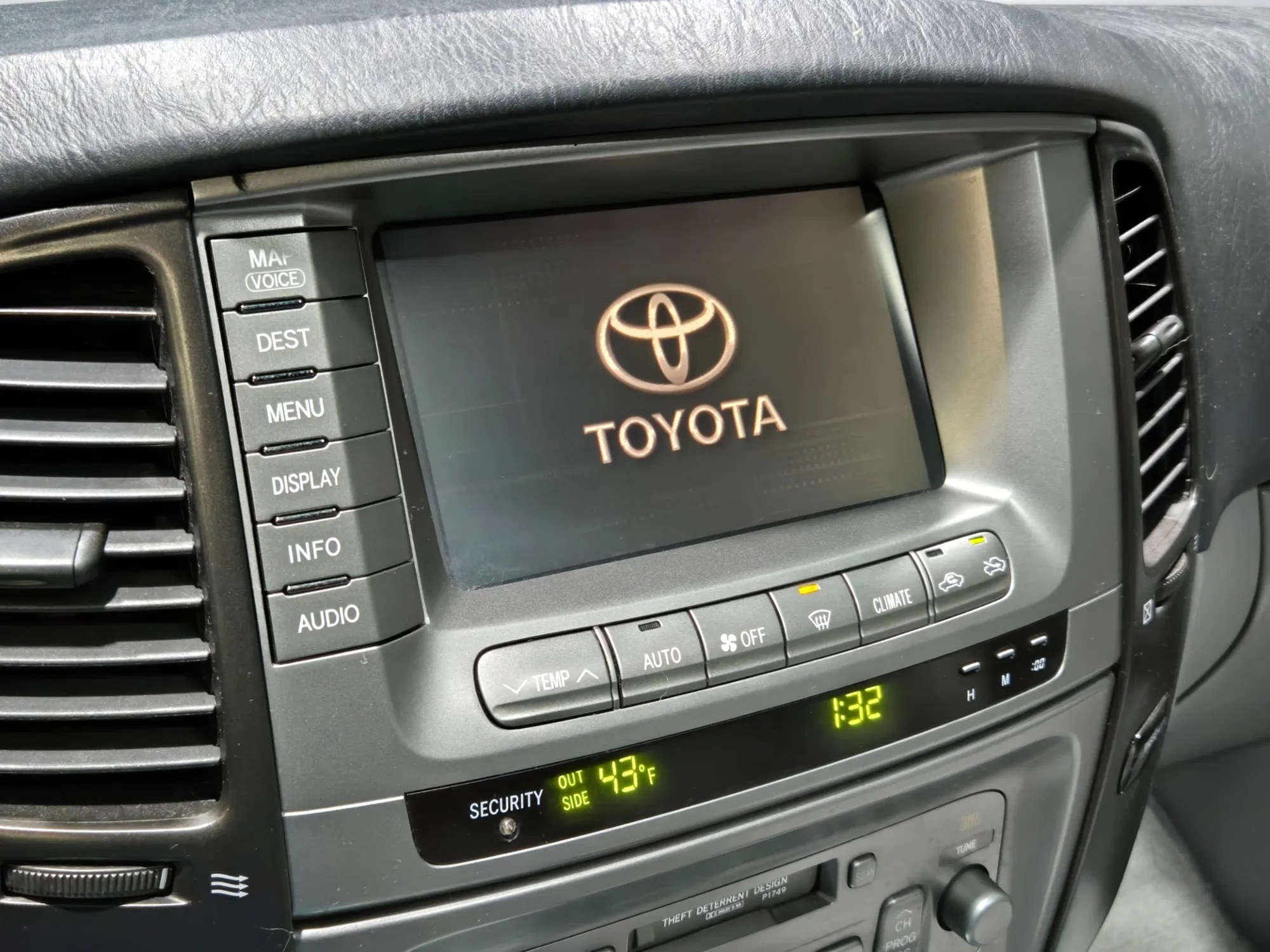 2004 Toyota Land Cruiser