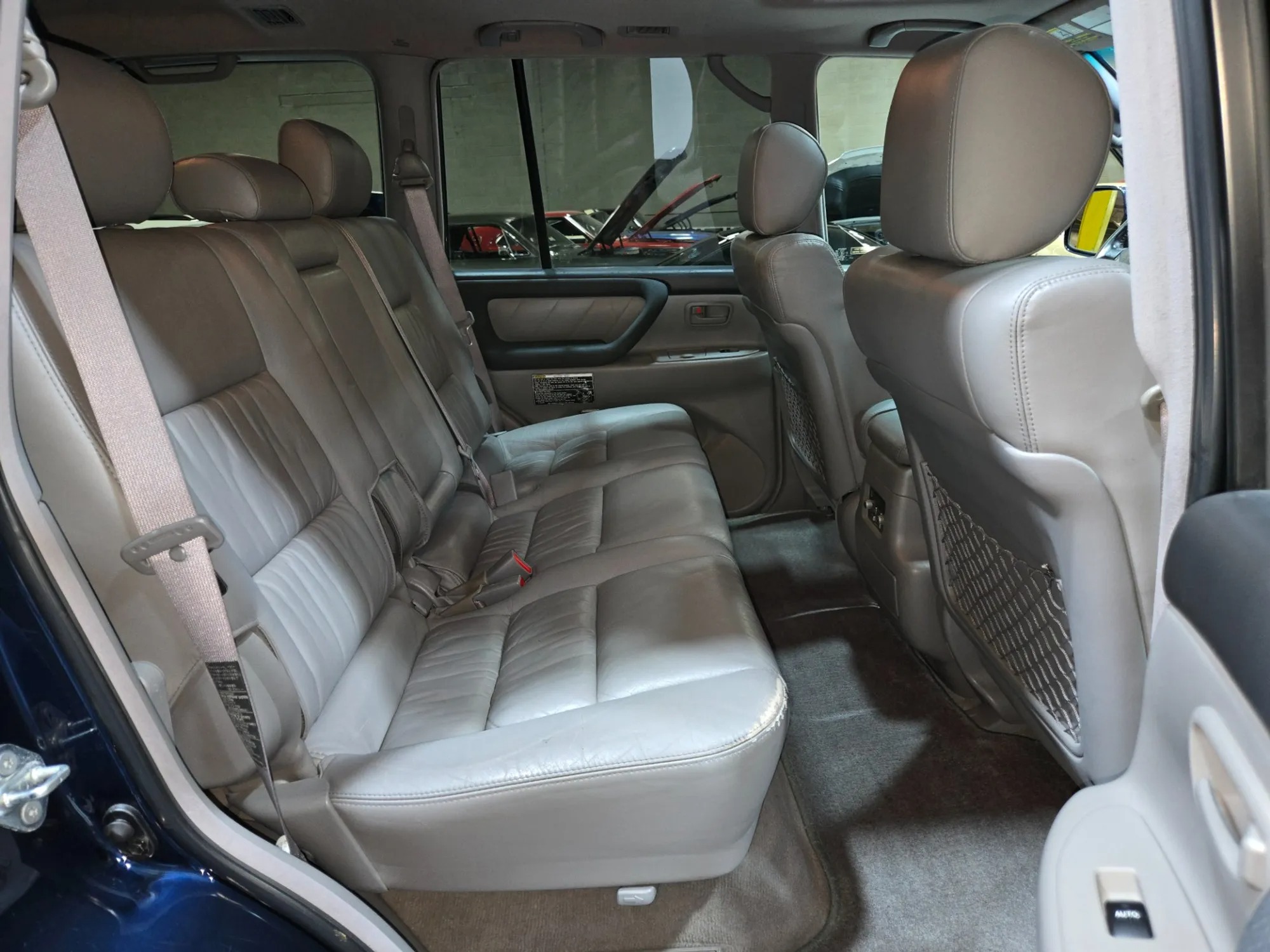 2004 Toyota Land Cruiser