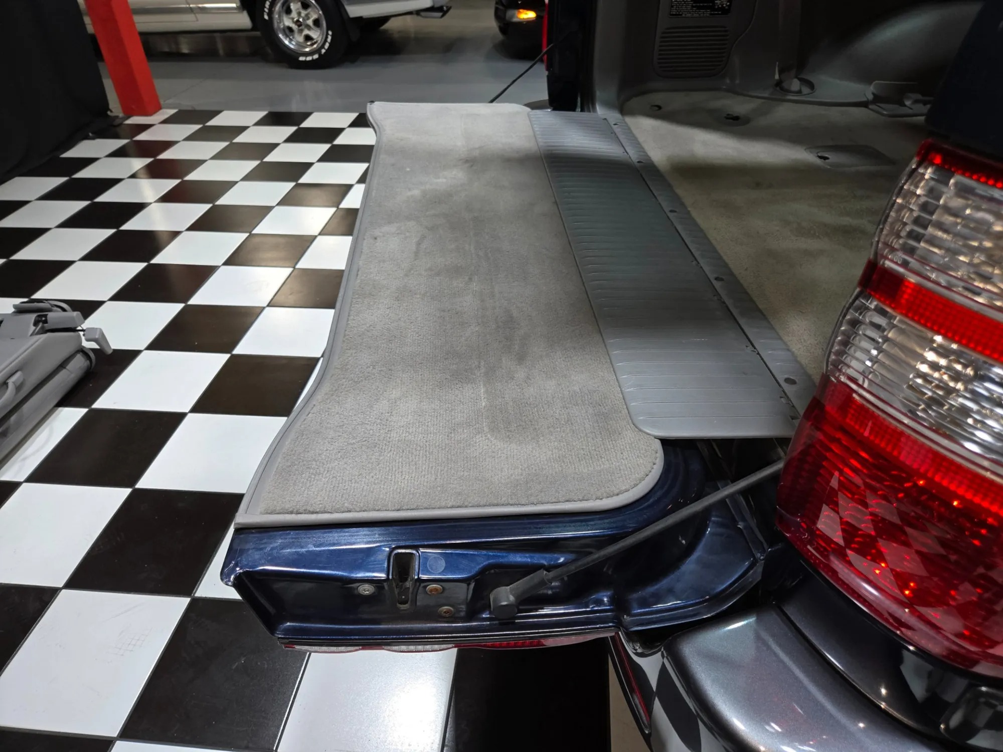 2004 Toyota Land Cruiser