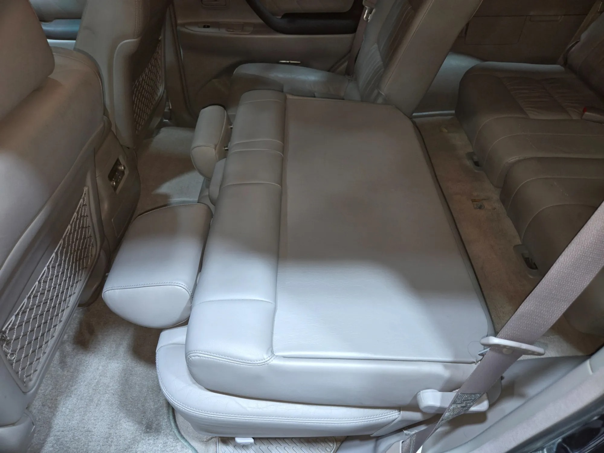 2004 Toyota Land Cruiser